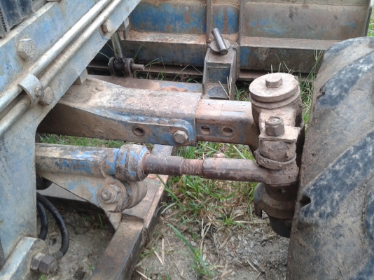 ขาย6640เพลาเดียว อุปกรณ์สามชิ้น เล่มทะเบียนพร้อมโอน