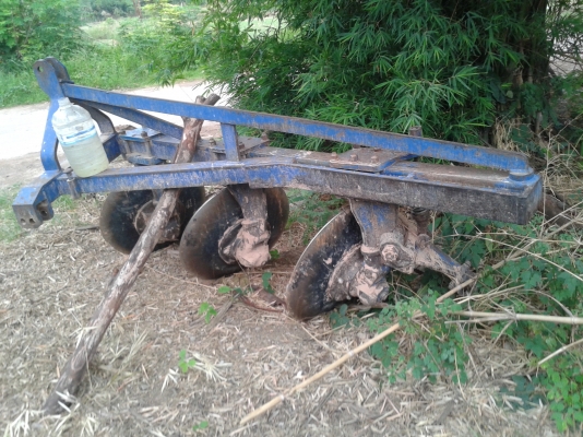 ขาย6640เพลาเดียว อุปกรณ์สามชิ้น เล่มทะเบียนพร้อมโอน