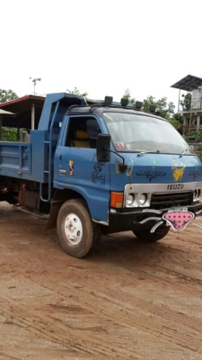 หกล้อ อีซุซุ KS125 ดั้ม5คิวกะบะ 3.80ม ท้าย F สภาพสวยเดิม วิ่งงานประจำ ทะเบียนพร้อมโอน ((ได้รถคันใหม่มาแทนจึงจะป่อยรถ)) รอรถใหม่ก่อนครับ