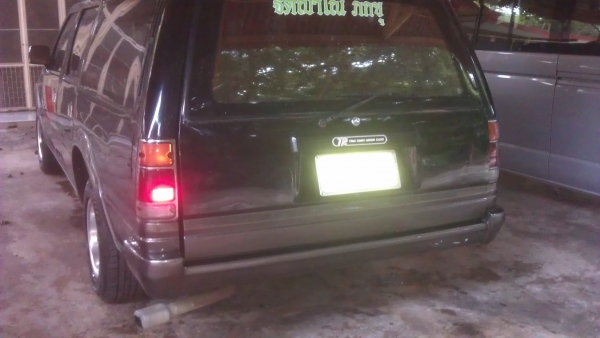 ขายด่วนอีซูซุ แวนไทยรุ่งสวยๆครับหรือเทินรถตู้ราคาใกล้เคียง