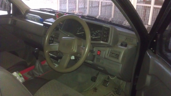 ขายด่วนอีซูซุ แวนไทยรุ่งสวยๆครับหรือเทินรถตู้ราคาใกล้เคียง