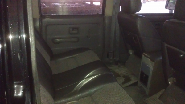 ขายด่วนอีซูซุ แวนไทยรุ่งสวยๆครับหรือเทินรถตู้ราคาใกล้เคียง