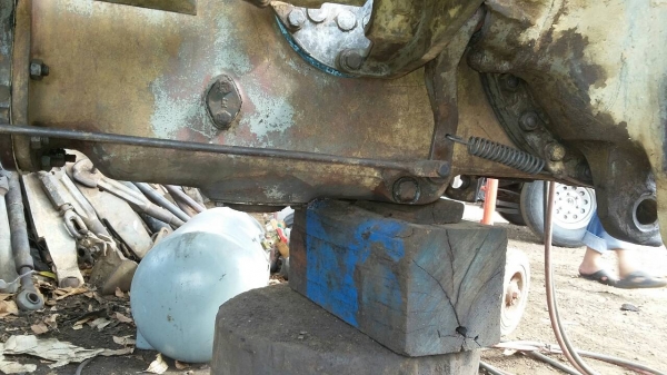 ขายเพลาหลังยกชุดนอกในของรถแมคสี้