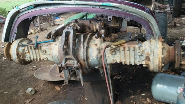 ขายเพลาหลังยกชุดนอกในของรถแมคสี้