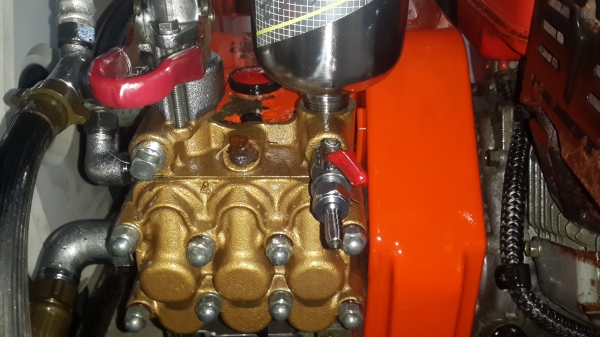 ปั้มฉีดยา อัดฉีด