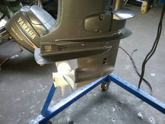 ขายเครื่องyamaha  30hp fourstroke เก่าญี่ปุ่น