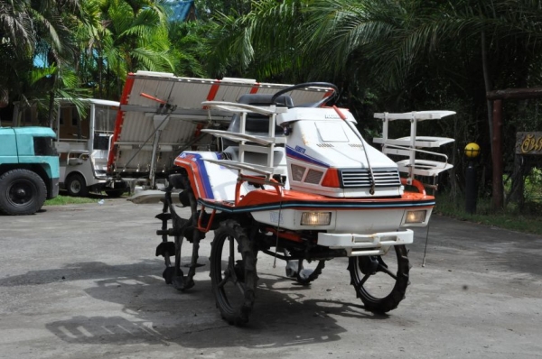 ขายรถดำนาราคาถูก KUBOTA S1-500 (5แถว) สภาพสวยเดิมจากญี่ปุ่นยังไม่เคยใช้ในไทย 39,000เท่านั้น