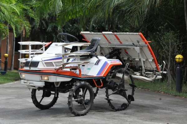 ขายรถดำนาราคาถูก KUBOTA S1-500 (5แถว) สภาพสวยเดิมจากญี่ปุ่นยังไม่เคยใช้ในไทย 39,000เท่านั้น