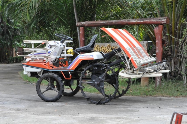 ขายรถดำนาราคาถูก KUBOTA S1-500 (5แถว) สภาพสวยเดิมจากญี่ปุ่นยังไม่เคยใช้ในไทย 39,000เท่านั้น