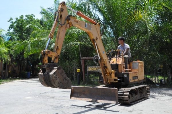 ลดกระหน่ำ!!ขายแบคโฮ YANMAR YB1200สวยเดิมจากญี่ปุ่น ทำงานสมบูรณ์ทุกระบบ รับรองไม่ผิดหวัง 125,000 เท่านั้น!!