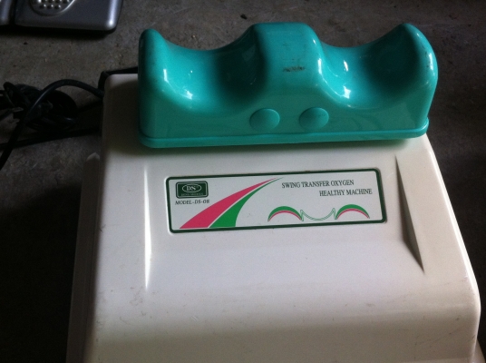 เครื่องโยกสวิงเท้า ซ้าย-ขวา มีรีโมทสายสั่งการทำงาน ช่วยลดการปวดเมื่อยขา เท้า ช่วยเพิ่มการไหลเวียนของเลือดช่วงขาดีขึ้น