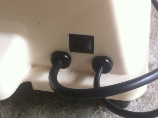 เครื่องโยกสวิงเท้า ซ้าย-ขวา มีรีโมทสายสั่งการทำงาน ช่วยลดการปวดเมื่อยขา เท้า ช่วยเพิ่มการไหลเวียนของเลือดช่วงขาดีขึ้น