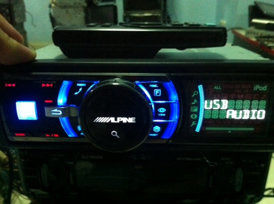 Alpine iDA-X200 24Bit USB IPOD AUX2ช่อง AUX Ditital 1 ช่อง  3ปรีเอ้า พร้อมรีโมท มือ2 ญี่ปุ่น