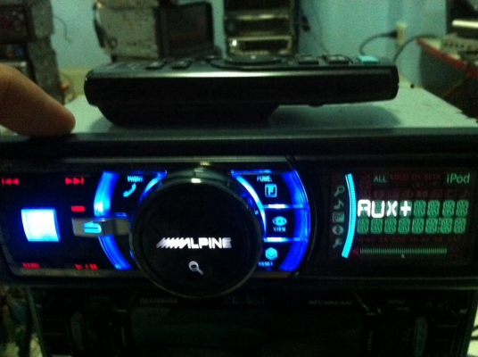 Alpine iDA-X200 24Bit USB IPOD AUX2ช่อง AUX Ditital 1 ช่อง  3ปรีเอ้า พร้อมรีโมท มือ2 ญี่ปุ่น