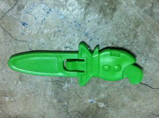 เกมเสียบดาบเข้าถัง ขนาดใหญ่ เสียบโดนจะทำให้ตุกตากระโดดออกมาจากถัง