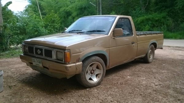 ขายรถกระบะ NISSAN ตอนเดียว เครื่อง TD25 ฝาขาว คัสซีสวยตลอดเส้น ทะเบียนพร้อมโอนครับ