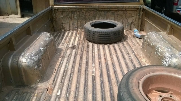 ขายรถกระบะ NISSAN ตอนเดียว เครื่อง TD25 ฝาขาว คัสซีสวยตลอดเส้น ทะเบียนพร้อมโอนครับ ขายรถกระบะ NISSAN ตอนเดียว เครื่อง TD25 ฝาขาว คัสซีสวยตลอดเส้น ทะเบียนพร้อมโอนครับ