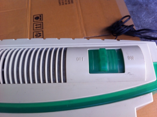 เครื่องฟอกอากาศTWINBIRD  จากญี่ปุ่น ใช้ไฟ 100 V. กินไฟแค่ 30 W.