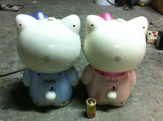 นาฟิกาปลุกตั้งโต๊ะคิตตี้ จาก sanrio ญี่ปุ่น สภาพสวยๆ ปลุกได้ การปลุก 10 วินาทีแรกเสียงจะไม่ดังหลังจาก 10 วินาทีจะดังขึ้น