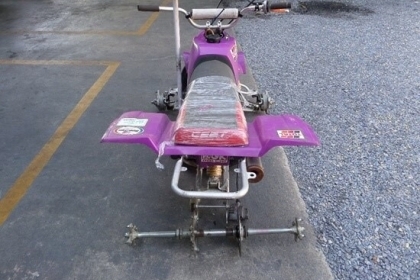 ขายATV YAMAHA YF200 พร้อมชุดแต่งจากญี่ปุ่นตามรูป เครื่องแรงสมบูรณ์ (ขาดล้อค่ะ) ราคา 35,500