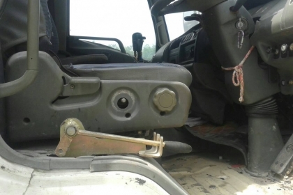 สิบล้อหัวลาก HiNO~SSF1LAโปรเฟรีย 335 แรง 2เพา สภาพพร้อมใช้งาน เล่มทะเบียนพร้อมโอน