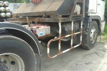 สิบล้อหัวลาก HiNO~SSF1LAโปรเฟรีย 335 แรง 2เพา สภาพพร้อมใช้งาน เล่มทะเบียนพร้อมโอน