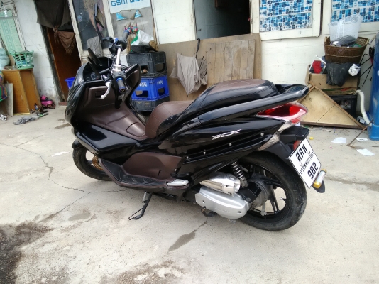 ขาย pcx 125 เครื่องดี แต่งสวย โอนได้ ภาษีไม่ขาด 35,000 ขาย pcx 125 เครื่องดี แต่งสวย โอนได้ ภาษีไม่ขาด 35,000