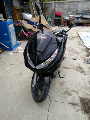 ขาย pcx 125 เครื่องดี แต่งสวย โอนได้  ภาษีไม่ขาด 35,000