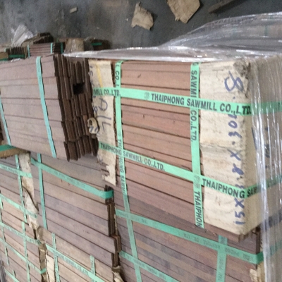 ขายปาเก้ไม้จริง ไม้สัก ไม้แดง ไม้เต็ง