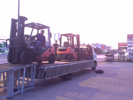 ขายส่งรถโฟลคลิฟท์ นำเข้าจากญี่ปุ่น 100\% รับประกัน 6 เดือน ( SPECS JAPAN )  นำเข้าจากญี่ปุ่น  ไม่เคยใช้งานในเมืองไทย