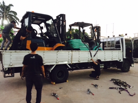 ขายส่งรถโฟลคลิฟท์ นำเข้าจากญี่ปุ่น 100\% รับประกัน 6 เดือน ( SPECS JAPAN )  นำเข้าจากญี่ปุ่น  ไม่เคยใช้งานในเมืองไทย