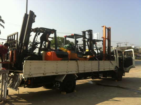 ขายส่งรถโฟลคลิฟท์ นำเข้าจากญี่ปุ่น 100\% รับประกัน 6 เดือน ( SPECS JAPAN )  นำเข้าจากญี่ปุ่น  ไม่เคยใช้งานในเมืองไทย