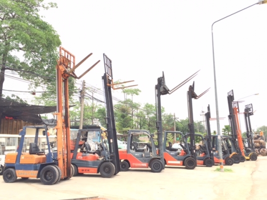 ขายส่งรถโฟลคลิฟท์ นำเข้าจากญี่ปุ่น 100\% รับประกัน 6 เดือน ( SPECS JAPAN )  นำเข้าจากญี่ปุ่น  ไม่เคยใช้งานในเมืองไทย