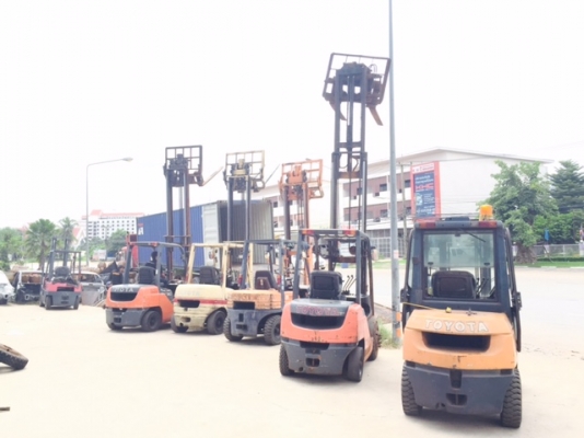 ขายส่งรถโฟลคลิฟท์ นำเข้าจากญี่ปุ่น 100\% รับประกัน 6 เดือน ( SPECS JAPAN )  นำเข้าจากญี่ปุ่น  ไม่เคยใช้งานในเมืองไทย