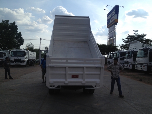 สั่งได้ขายไม่แพง HINO FC 117 แรงม้า กระบะดั้มพ์ดิน 3.10 เมตร ยาง 825/16 รถน่าใช้วิ่งดินหินทรายในซอยเล้กๆได้ สนใจติดต่อ