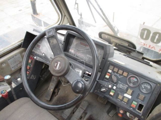 ขายรถเครน KOBELCO รุ่น RK250 สภาพสวยพร้อมใช้งาน