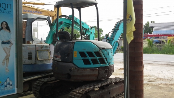 ขายรถแบคโฮ  KOBELCO SK 30 SR  รถพร้อมใช้งาน ปั้มนิ้วแรงทำงานไว เครื่องดีเองแน่น แทรกเหล็กสวย   มีเอกสารแจ้งจำหน่วยพร้อม  ชื้อไปใช้งานได้เลยค่ะราคาไม่แพงค่ะ