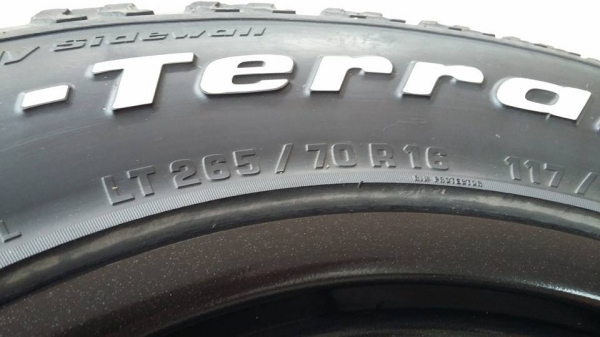 ขายล้อลาย เบรดเล่ 16x8 off 0 สีดำ พร้อมยาง bf 265/70/16  1 ชุด เอาไปใส่หล่อๆครับ