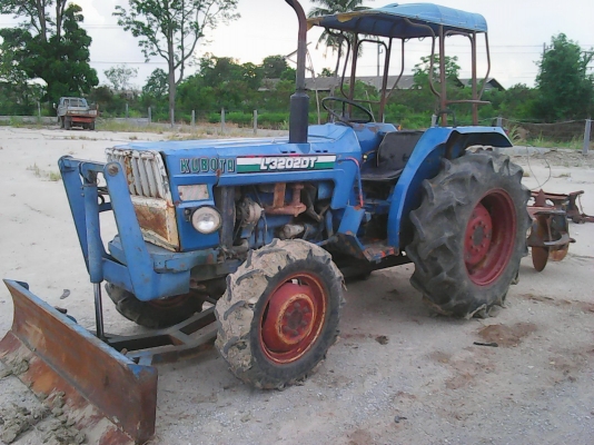 ขาย KUBOTA L3202DT 4WD  พร้อมใช้งานพร้อมผานพรวน