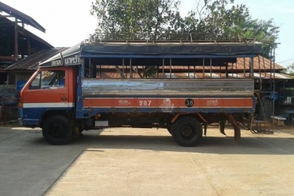 ISUZU NPR เครื่อง115 ตัวแรก 4BD1 พร้อมหลังคาโดยสาร