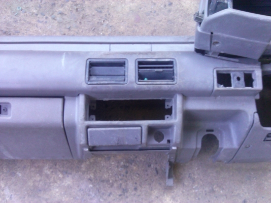 คอนโซลหน้า ISUZU TFR