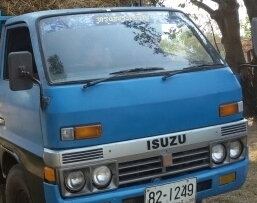 หกล้อ อีซูซุ TL88 เกียร์สาย ช่วง 3.20ม สภาพสวยบางเดิม เครืองไม่หลวมดีมาก วิ่งทางไกลสะบาย^เล่มทะเบียน ภาษีเต็ม พร้อมโอน**ราคา149,000บ**ครับท่าน