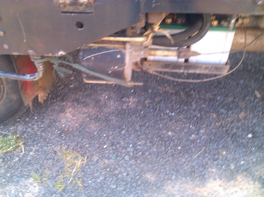 หกล้อ อีซูซุ TL88 เกียร์สาย ช่วง 3.20ม สภาพสวยบางเดิม เครืองไม่หลวมดีมาก วิ่งทางไกลสะบาย^เล่มทะเบียน ภาษีเต็ม พร้อมโอน**ราคา149,000บ**ครับท่าน