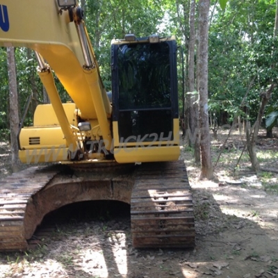 Komatsu รุ่น 8 10,607 ชั่วโมง Komatsu รุ่น 8 10,607 ชั่วโมง