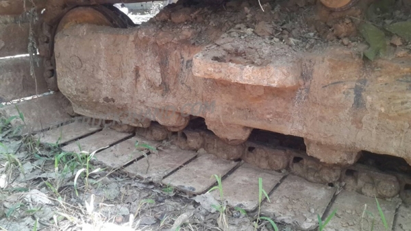 Komatsu รุ่น 8 10,607 ชั่วโมง Komatsu รุ่น 8 10,607 ชั่วโมง