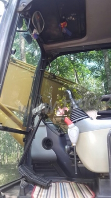 Komatsu รุ่น 8 10,607 ชั่วโมง Komatsu รุ่น 8 10,607 ชั่วโมง