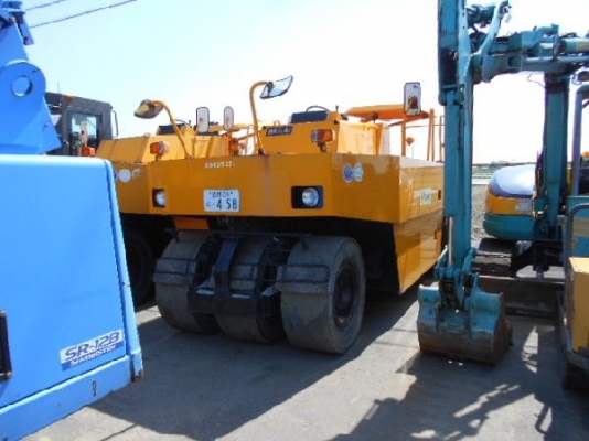 T2 # TTS4-21920 : รถบดล้อยาง 7 ล้อ Sakai ญี่ปุ่น โทร. กุ้ง:0813062283