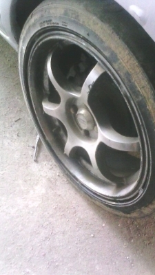ขายล้อแม็กขอบ17 พร้อมยาง ไม่คด ไม่ดุ้ง