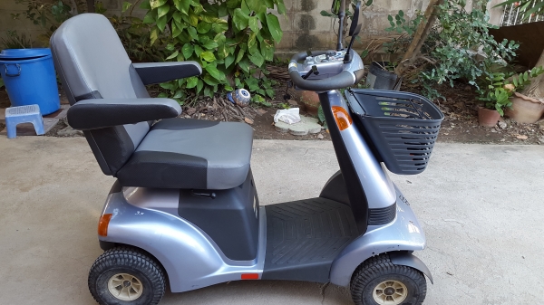 รถไฟฟ้า 4 ล้อ ซูซูกิ พร้อมขับขี่ ด่วน !!! 33,000