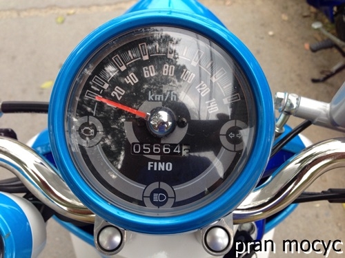 fino fiหัวฉีด รุ่นfashionสีขาวฟ้าน้ำเงิน ปี2014 ไมล์เเท้ๆ5664กม.